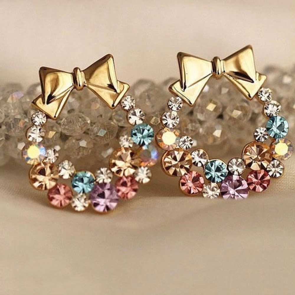 Rhinestone bow loop stud earrings